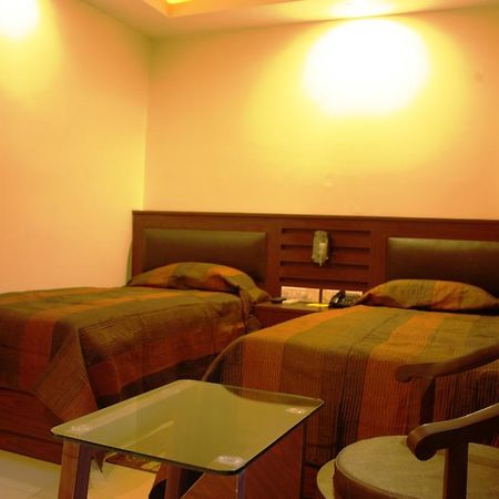 Hotel Avn Grand Ranchi Quarto foto