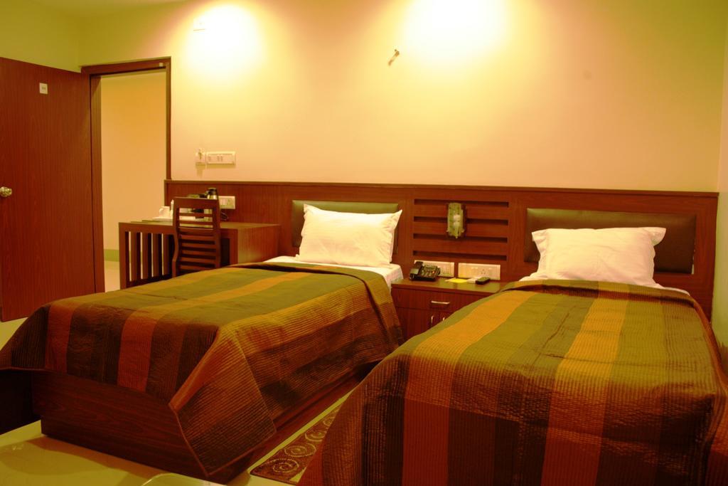Hotel Avn Grand Ranchi Quarto foto