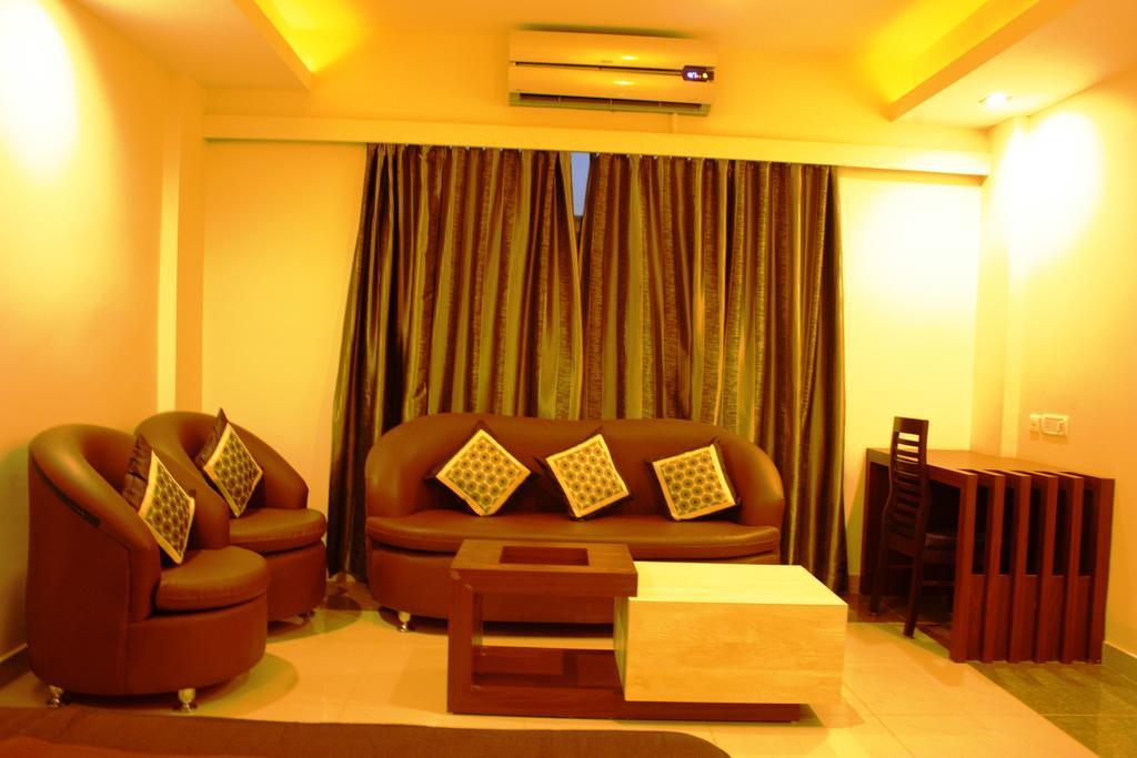 Hotel Avn Grand Ranchi Quarto foto